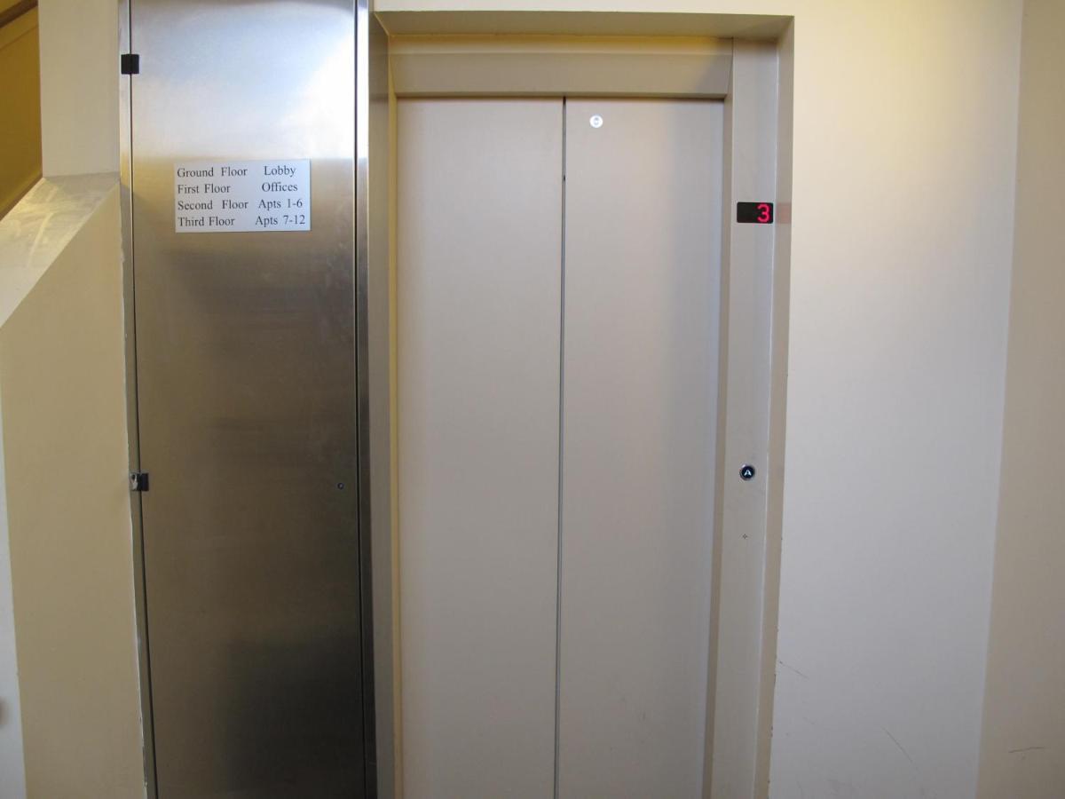 Churchill Two Bedroom Apartments With Free Parking And The Minster View York Exterior foto